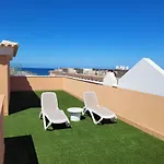 Pent House Ocean View Διαμέρισμα *